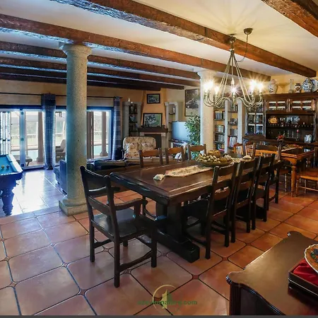 Casa Com Piscina Cinema Discoteca Ginasio Villa *