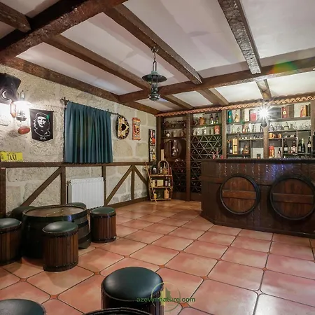 Casa Com Piscina Cinema Discoteca Ginasio *