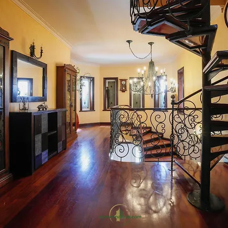 Casa Com Piscina Cinema Discoteca Ginasio Ermegil