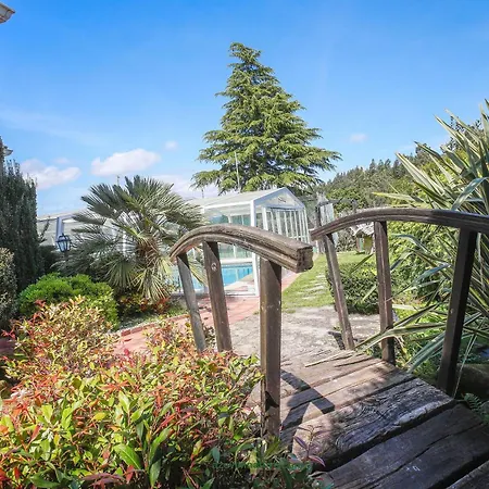 Casa Com Piscina Cinema Discoteca Ginasio *